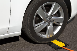 passe-c&acirc;ble voiture