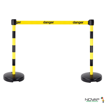 Kit 2 Poteaux PVC Jaune/Noir sur socle 9kg à lester avec tête à sangle Jaune Danger 3m x 50mm et tête réceptrice - Novap